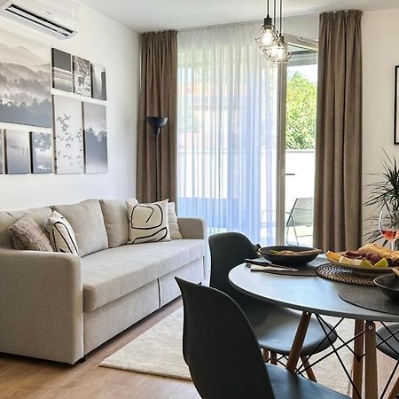 Linden Apartman 002 - Adults Only Mosonmagyarovar Ngoại thất bức ảnh