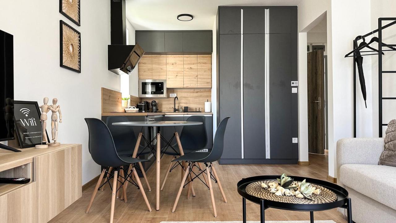 Linden Apartman 002 - Adults Only Mosonmagyarovar Ngoại thất bức ảnh